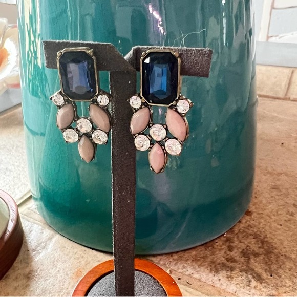 Beautiful Gem Stone Earrings - Picture 3 of 6